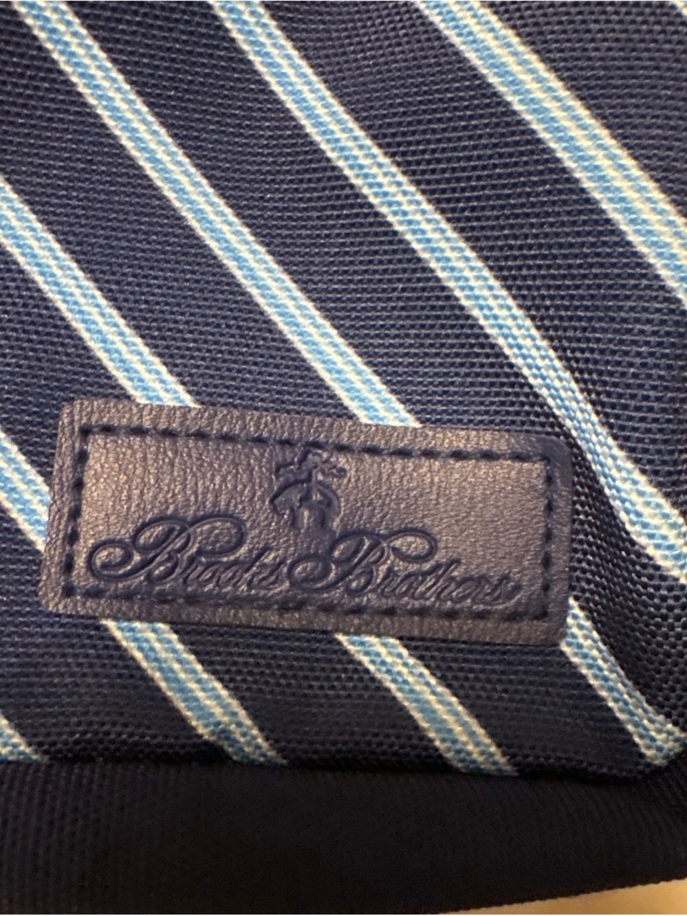 Brooks Brothers Navy Blue Striped Men's travel toiletries bag for United Air